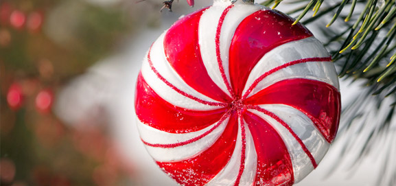 Peppermint Swirl with White and Red Paper Circles